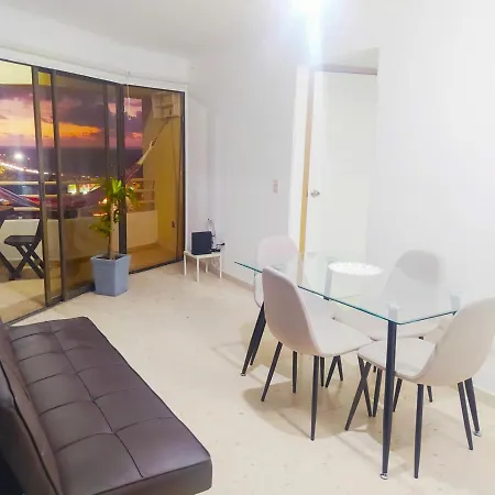 Ferienwohnung Apartamento Con Vista Al Mar Y Al Centro Historico 1107